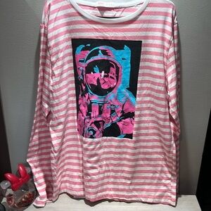 Long sleeve woman’s medium shirt